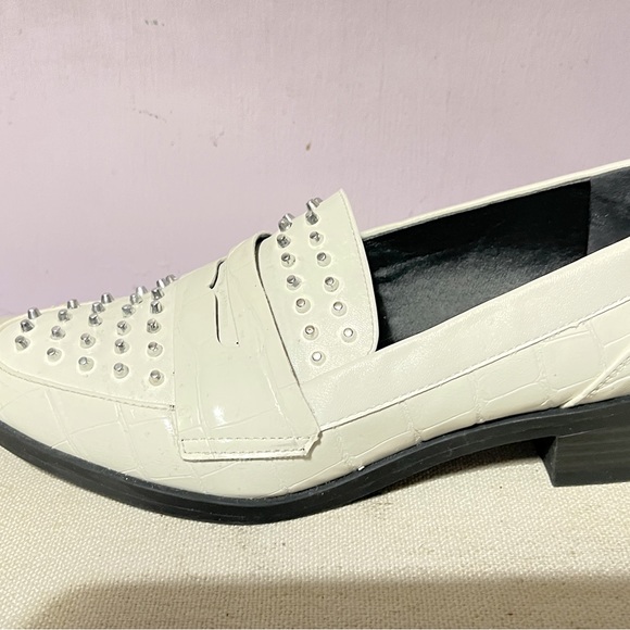 Stylish, silver-studded, white loafers size 9 with 1”heel. - Picture 1 of 4